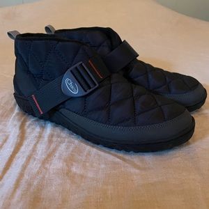 COPY - Chaco ramble puff shoes size 10 men